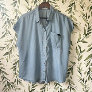 Calvin Klein Cap Sleeve Button Down. Size Large.